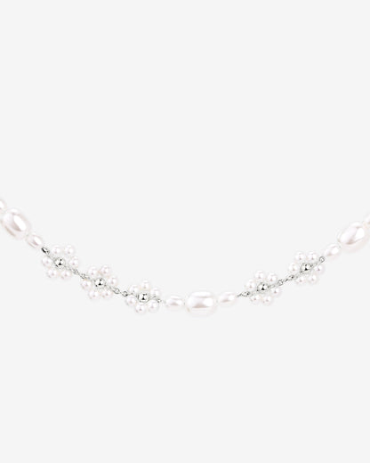 Flowery Pearls Choker Silver