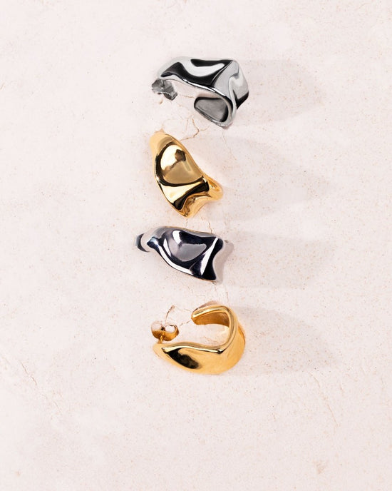 Liquid Shape Studs Silver