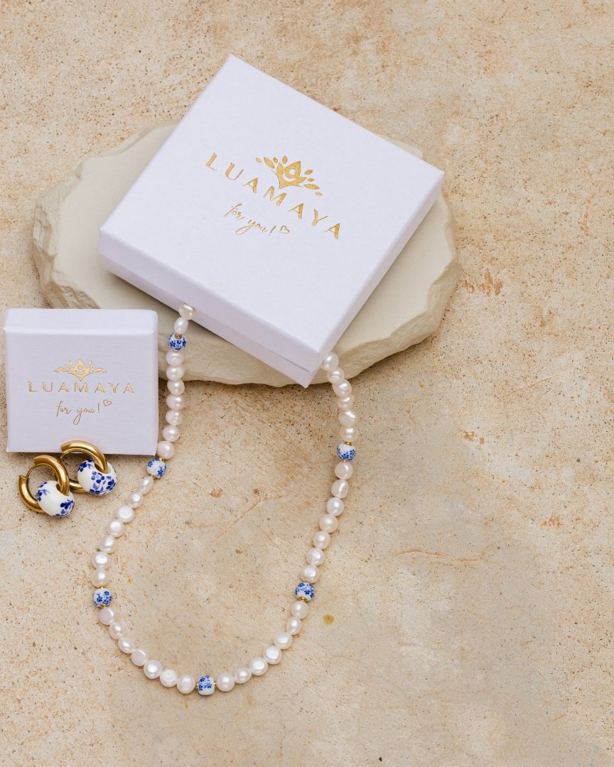 Flower Tile Pearl Necklace Rose Gold