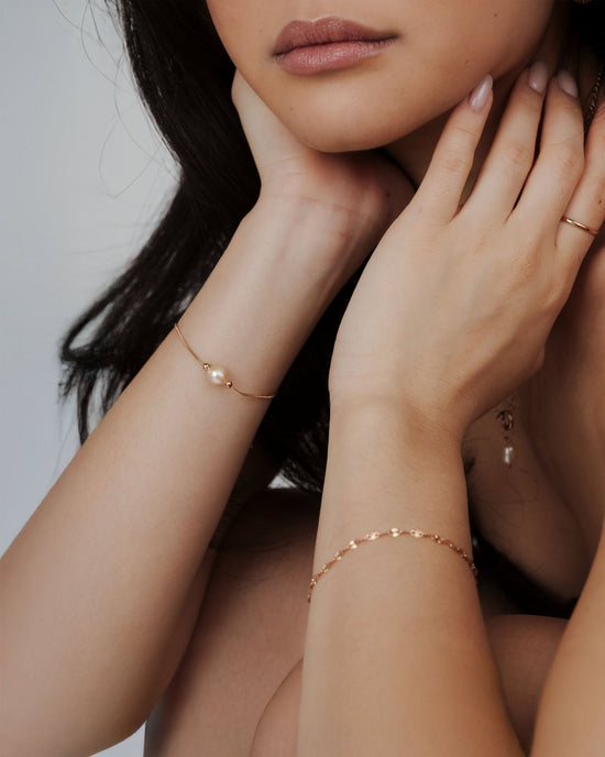 Blush Pearl Bracelet Rose Gold