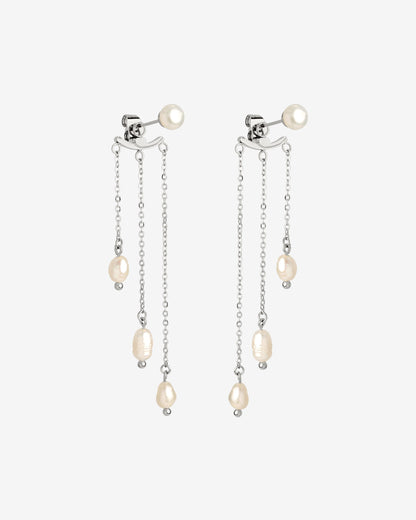 Annas Sparkle Pearl Studs Silver