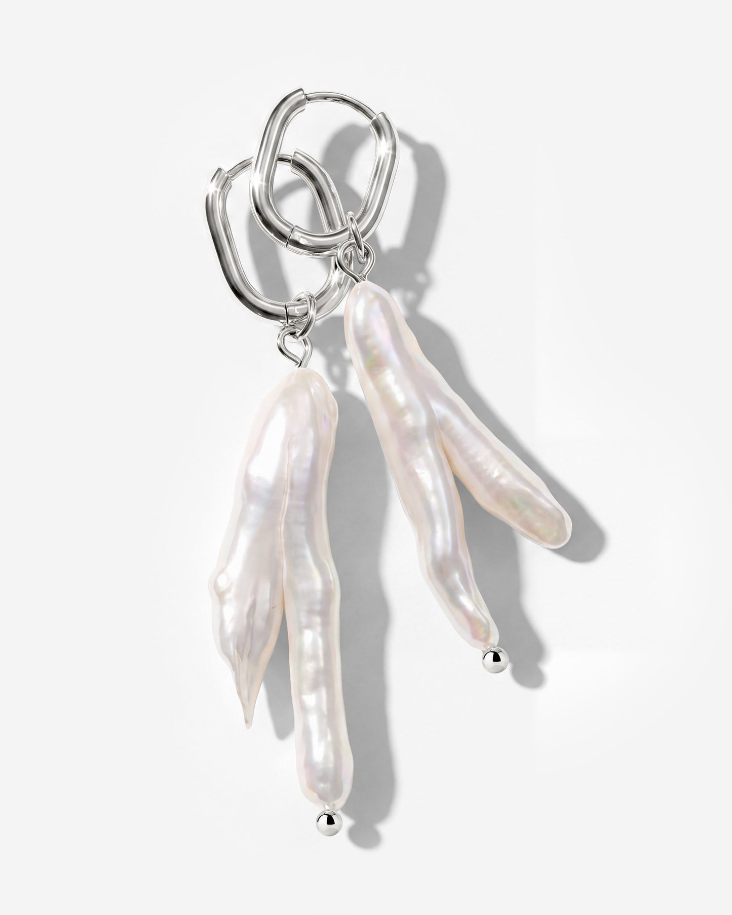 [[Color:Silver]]