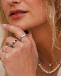 [[Farbe:Silber,shopthelook]]