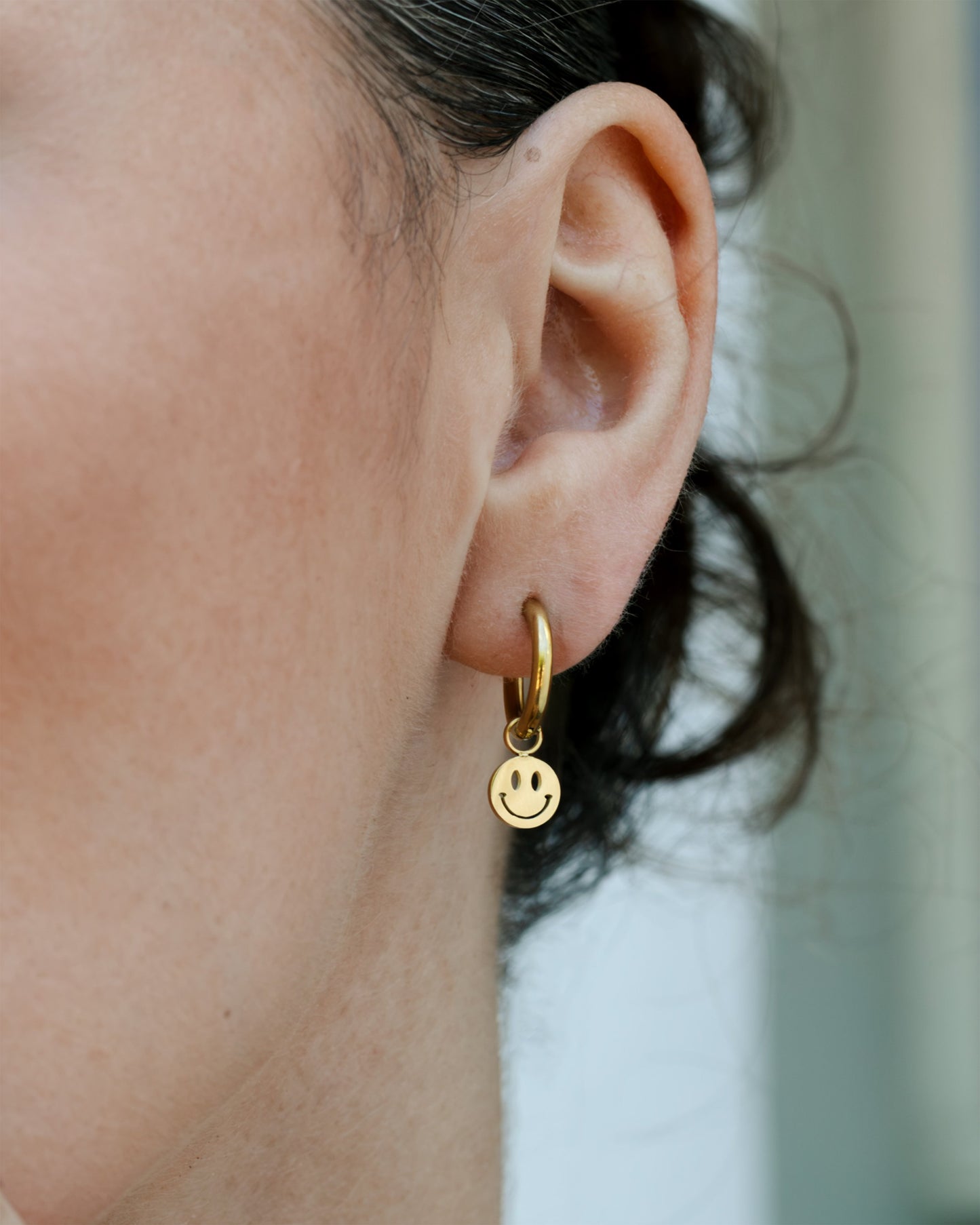 [[Farbe:Gold,Tragebild]]