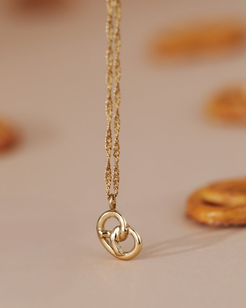 Bedazzle my Pretzel Necklace Gold