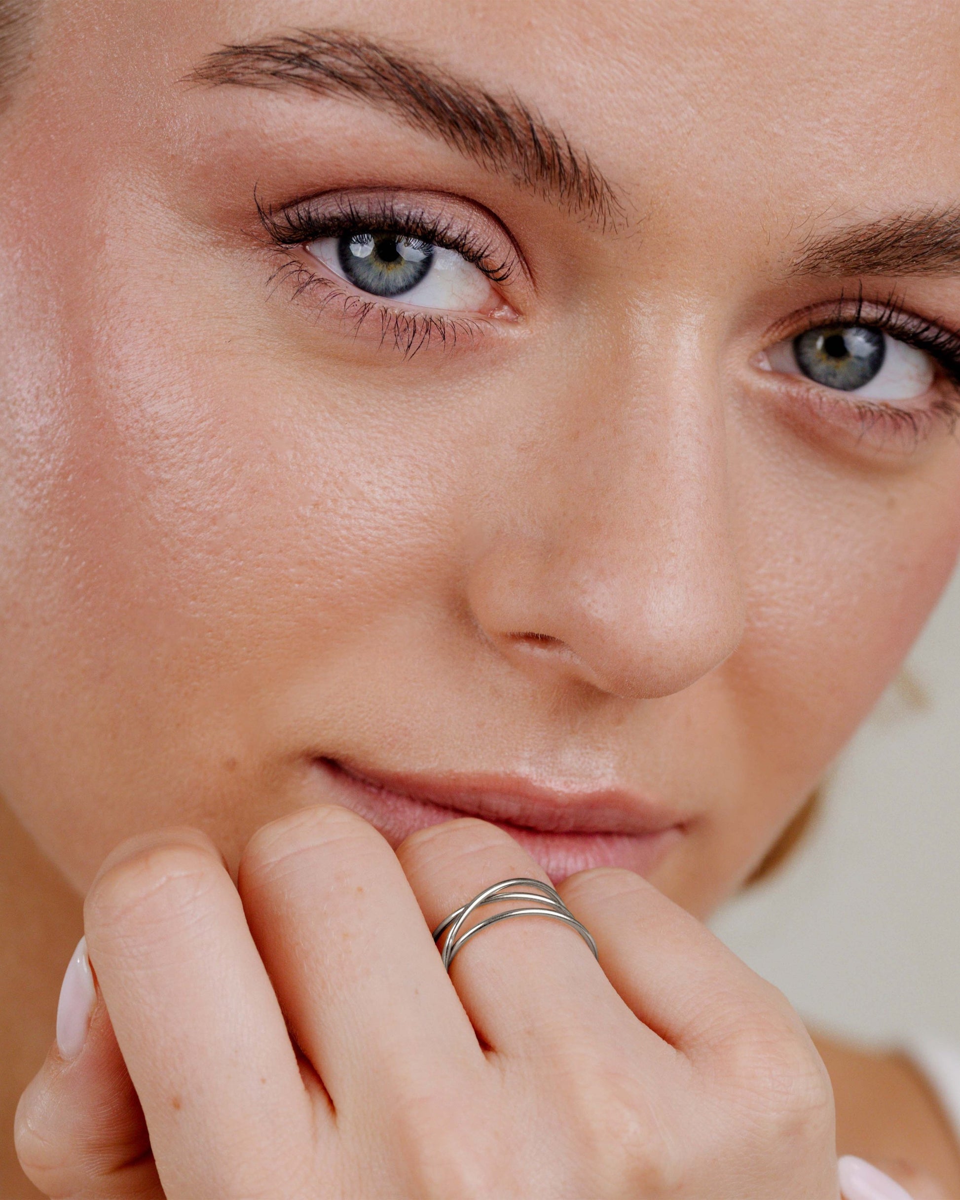 Tiny Trio Ring Silver