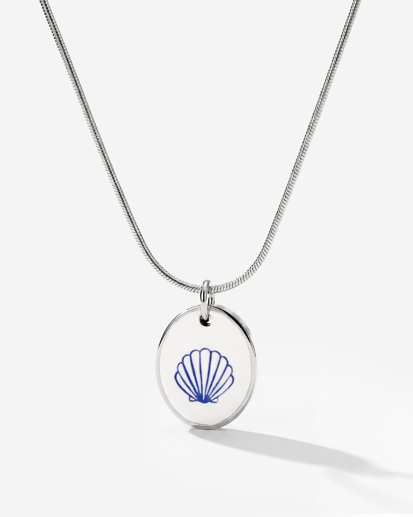 [[Color:Silver]]