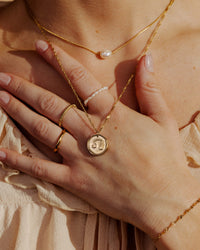 [[Farbe:Gold,shopthelook]]