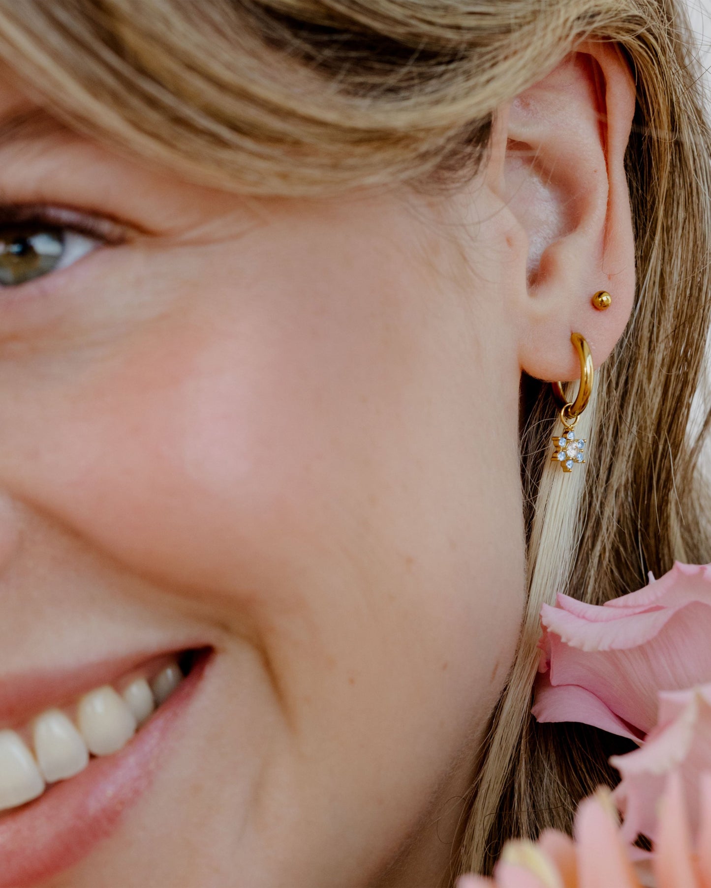 [[Farbe:Gold,shopthelook]]