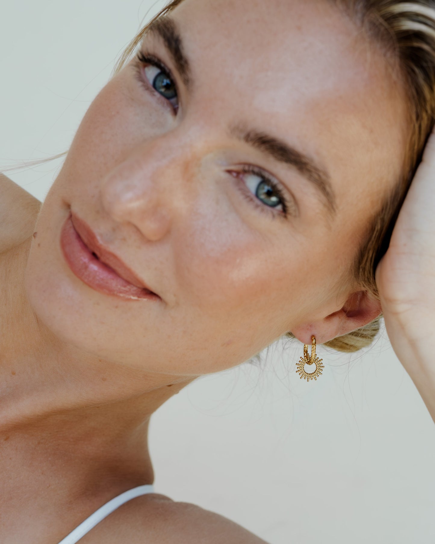 [[Farbe:Gold]]