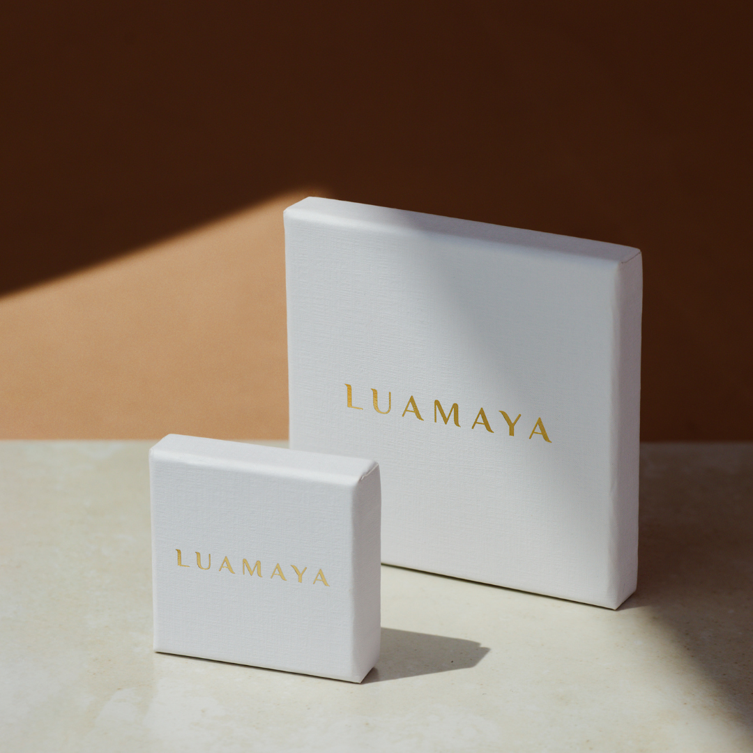 Liquid Shape Studs Gold