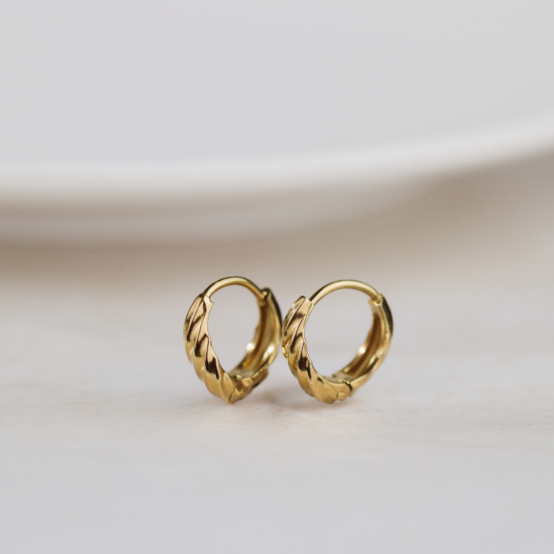 Mini Twist Hoops Gold