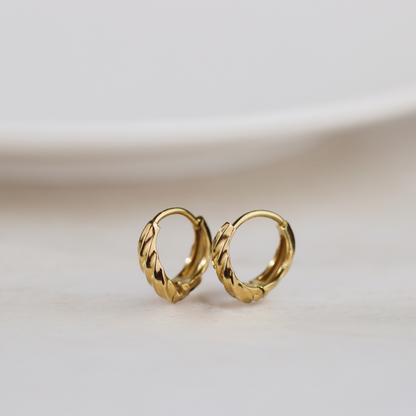 Mini Twist Hoops Gold