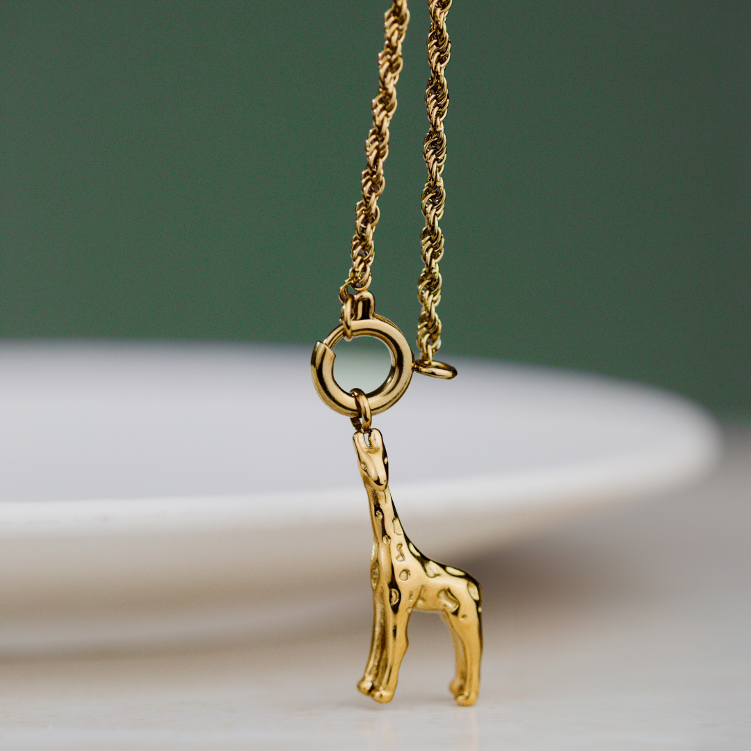 Giraffe Rope Chain Necklace Set Gold