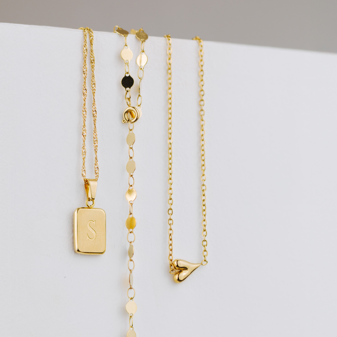 FREE Flowy Heart Necklace Gold