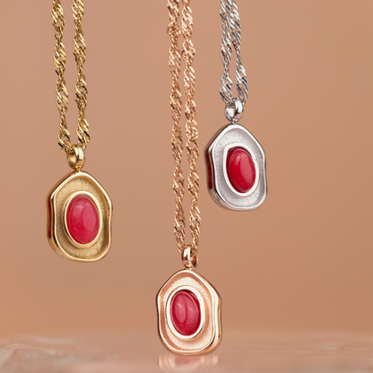 Scarlet Treasure Necklace Rose Gold