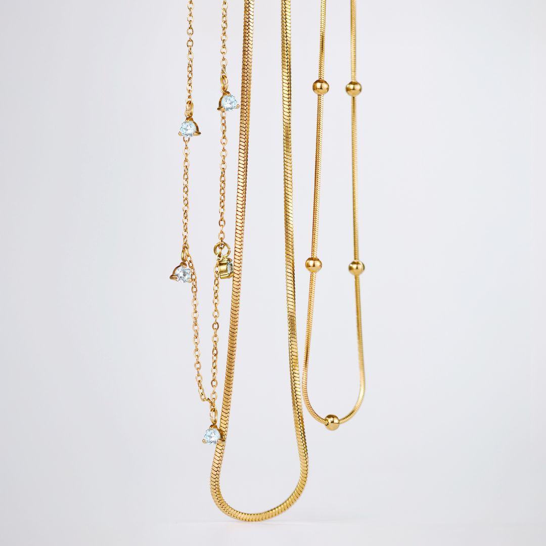 Moony Necklace Gold