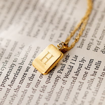 Letter Necklace H Gold