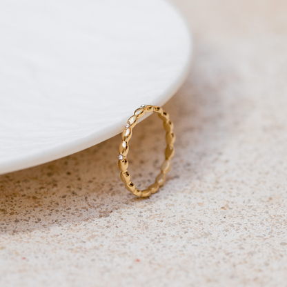 Tiny Romance Ring Gold