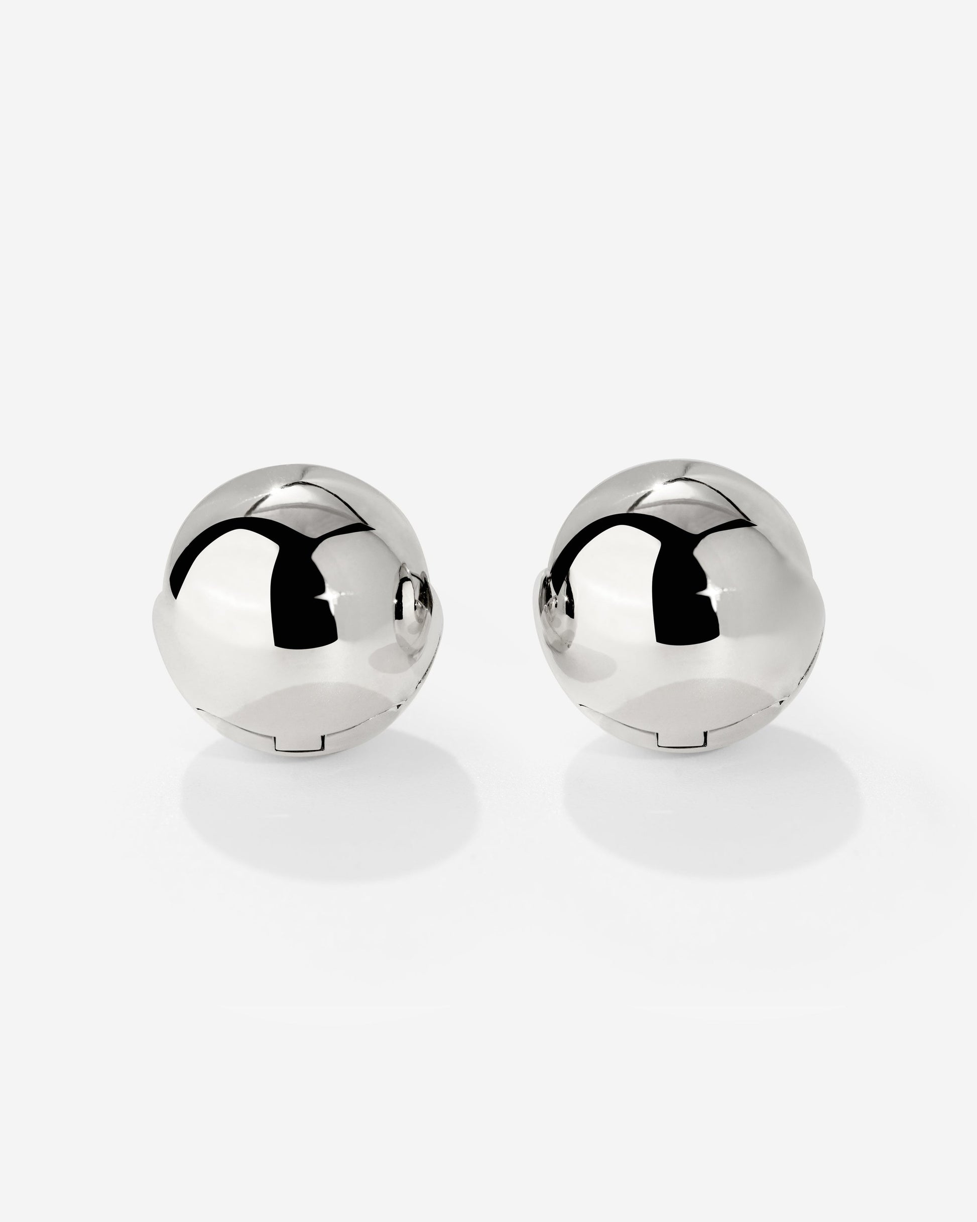 Graceful Curves Studs Silver