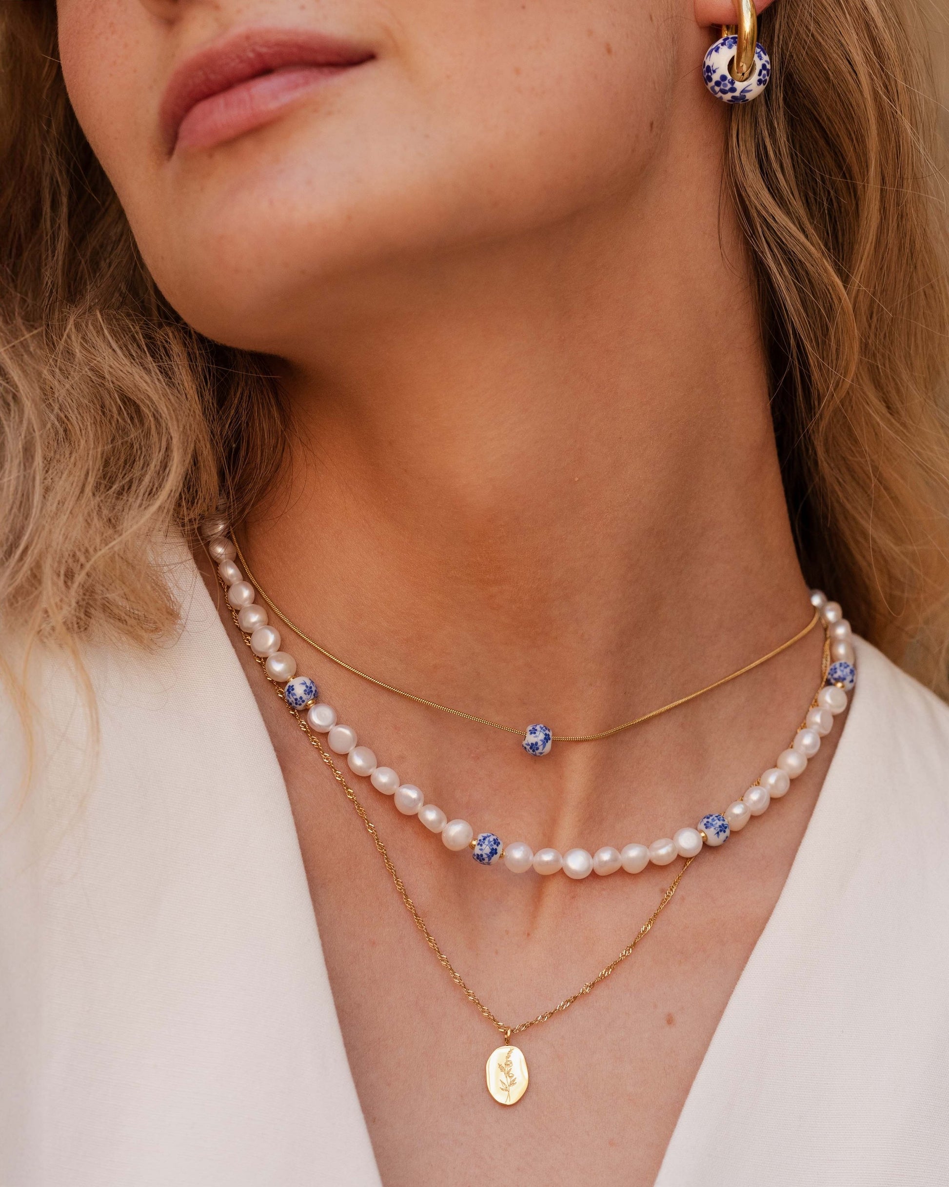Bouquet Coin Necklace Gold