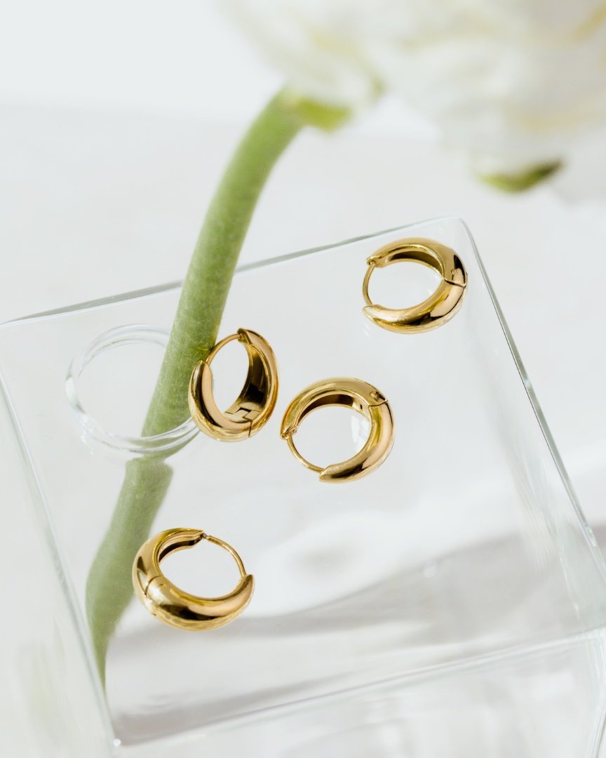 Gilded Curve Hoops Gold