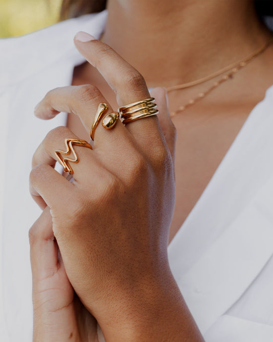 Fluid Motion Ring Rose Gold
