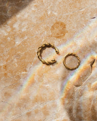 [[Farbe:Gold]]