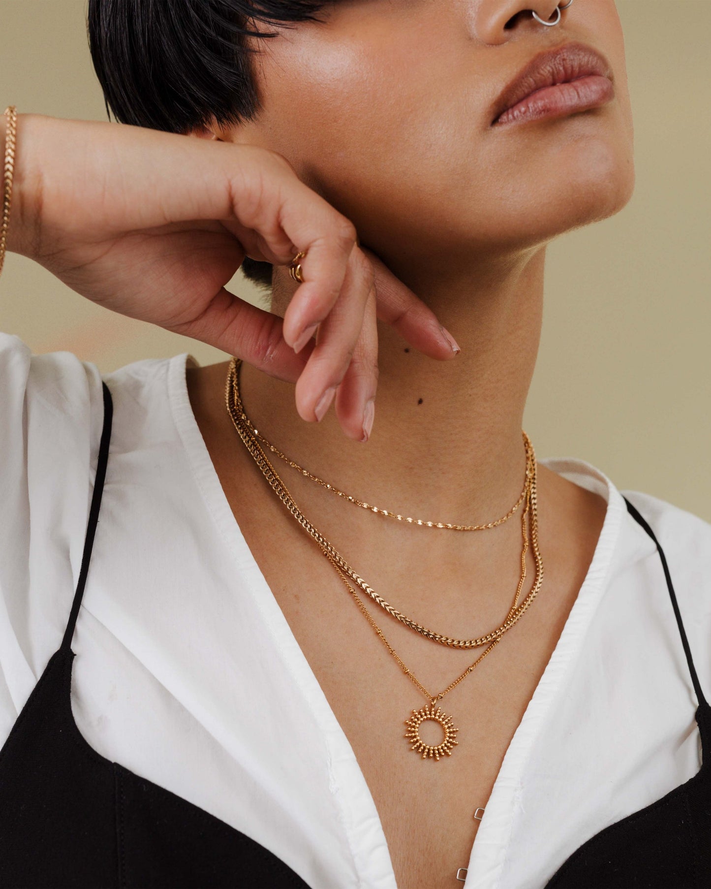 [[Farbe:Roségold,shopthelook]] lua-283