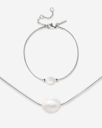 [[Color:Silver]]