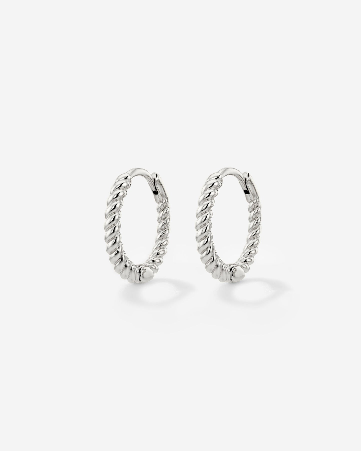 [[Color:Silver,shopthelook]]