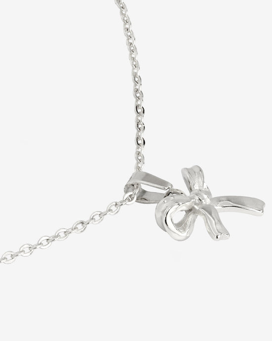 Pretty Ribbon Necklace Silver