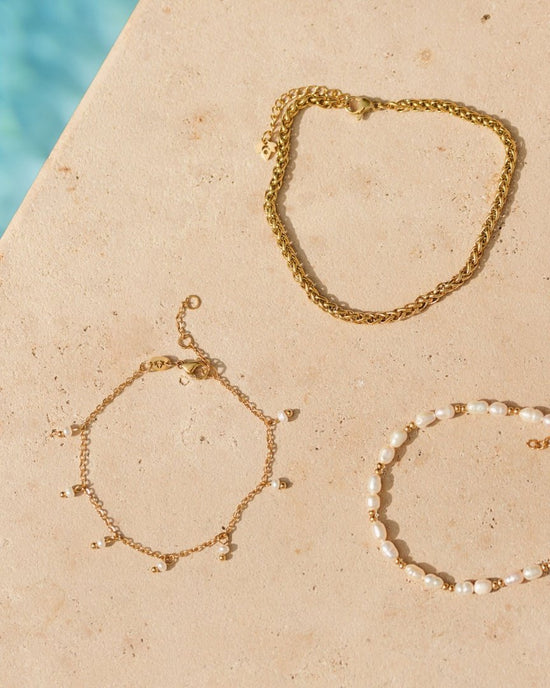 Shiny Pearls Bracelet Silver