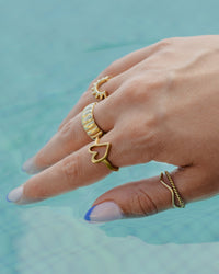 [[Farbe:Gold]]
