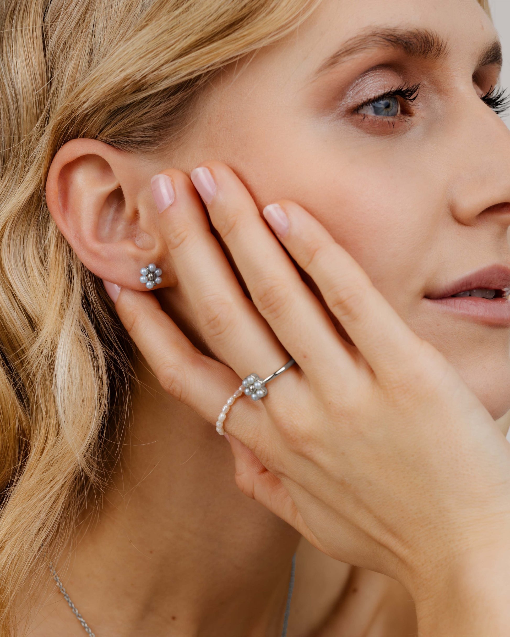Forever Blue Daisy Studs Silver