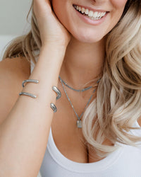 [[Farbe:Silber,shopthelook]]