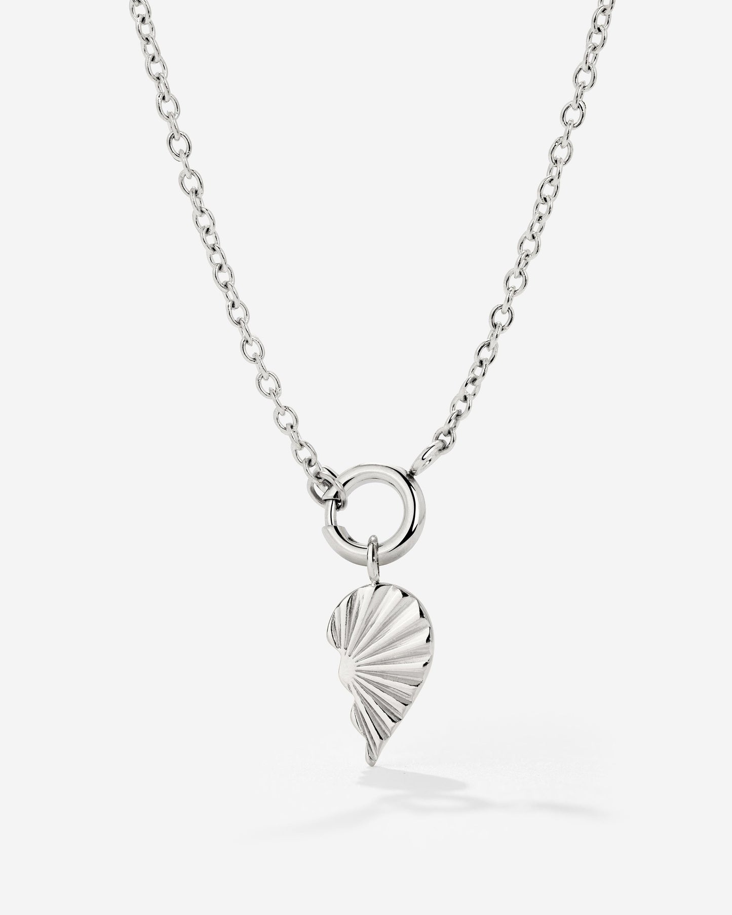 [[Color:Silver]]