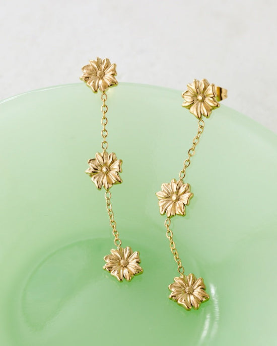 Petal Fall Studs Silver