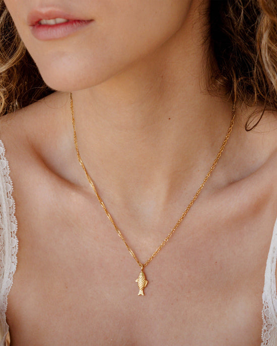 Pezito Necklace gold