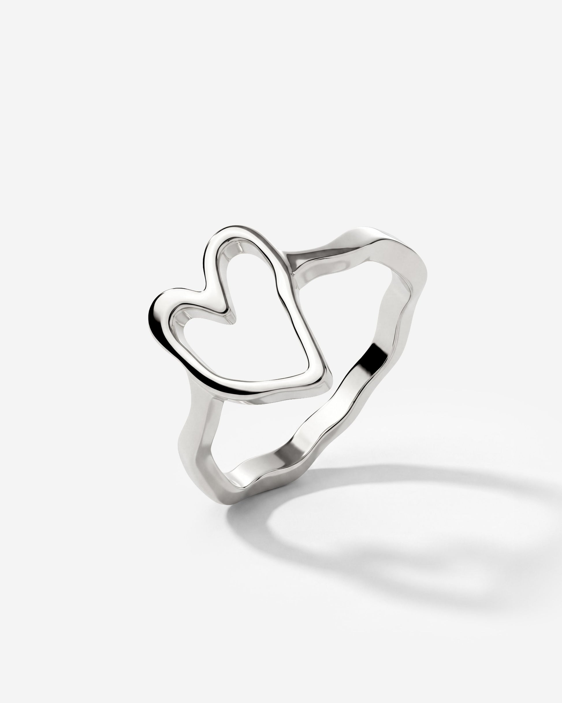 Flowy Heart Ring Silver