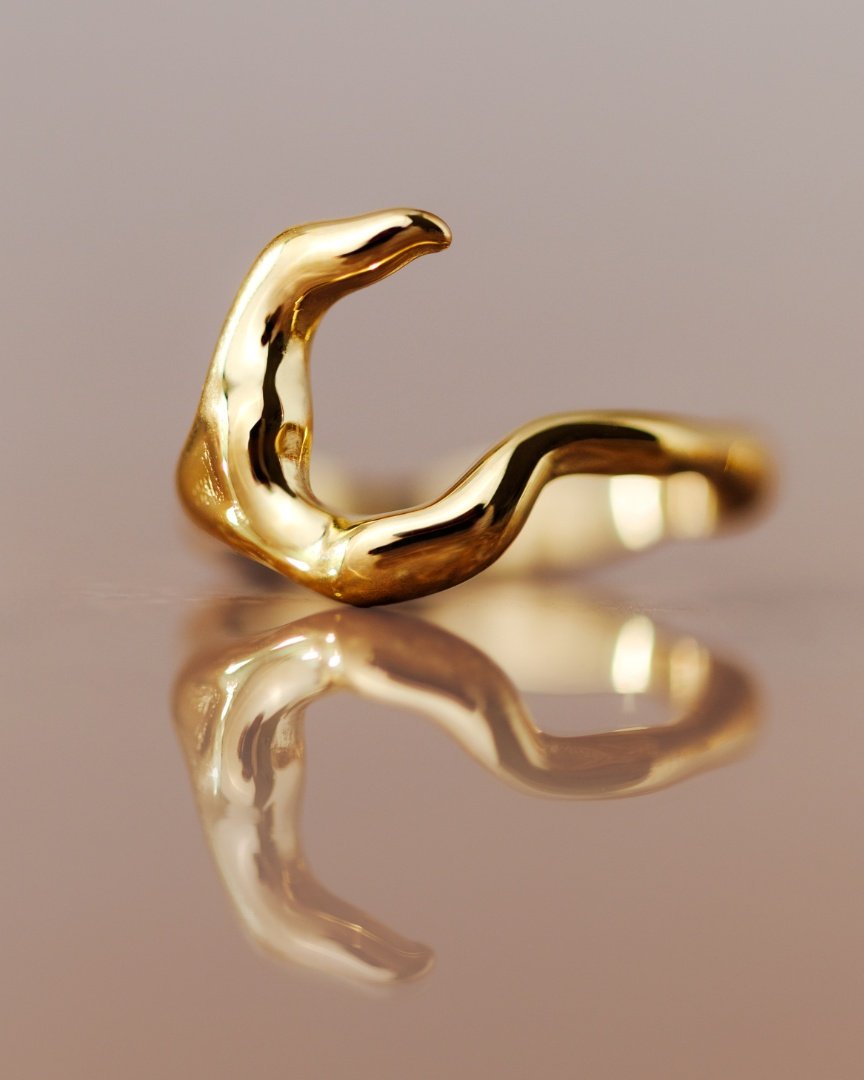 [[Color:Gold]]