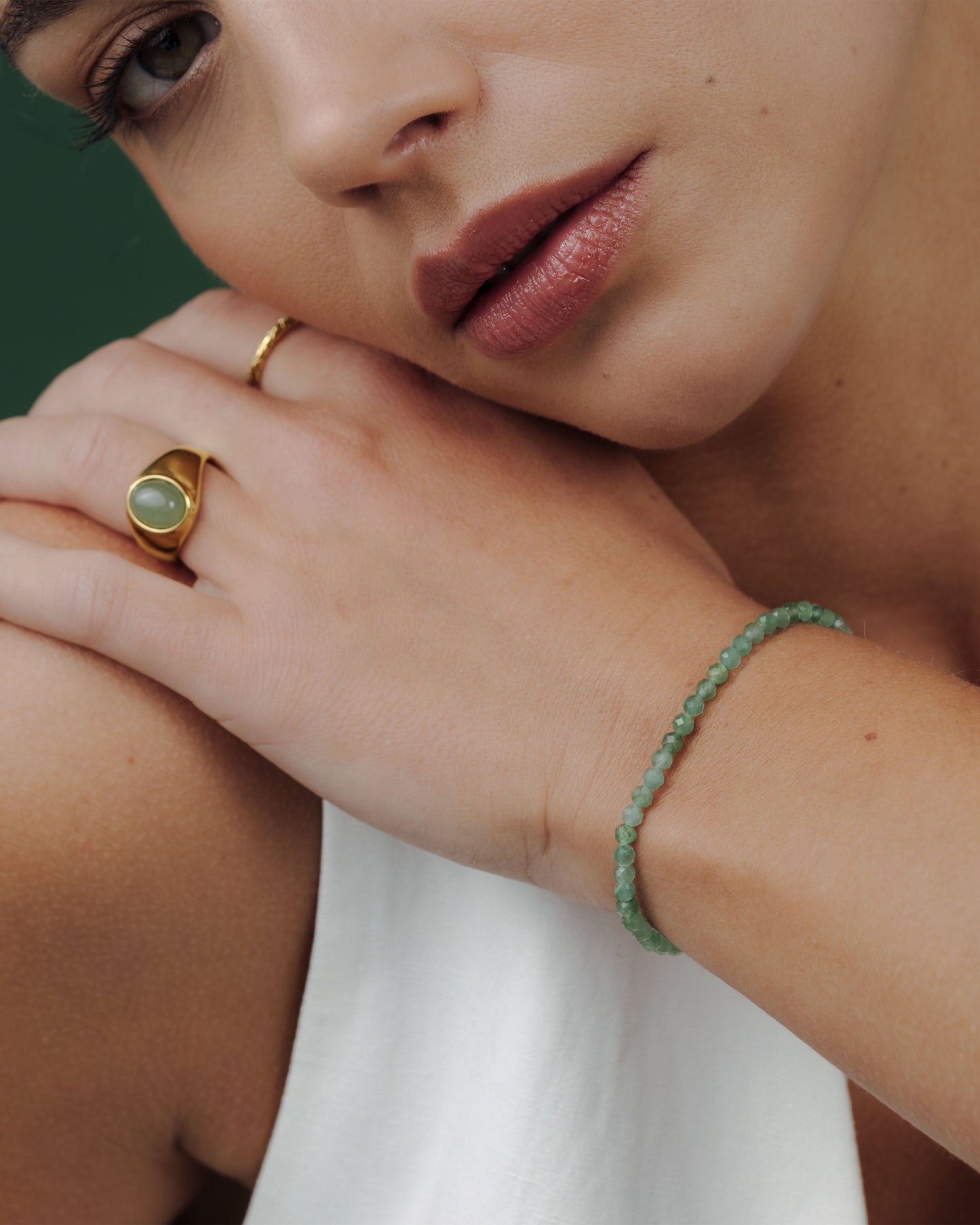 [[Color:Gold,shopthelook]]