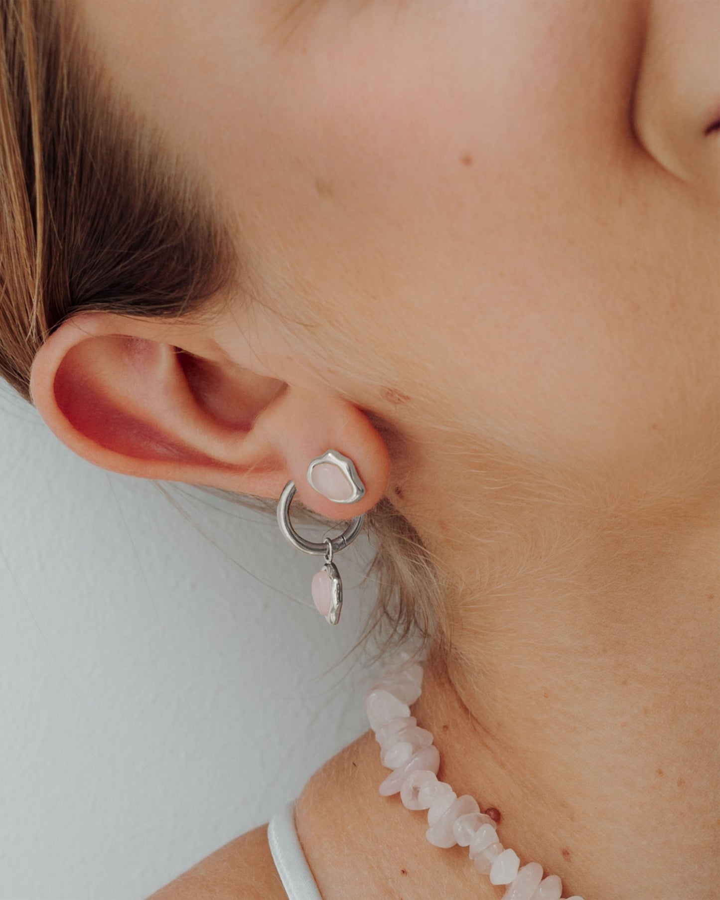 [[Farbe:Silber,shopthelook]]