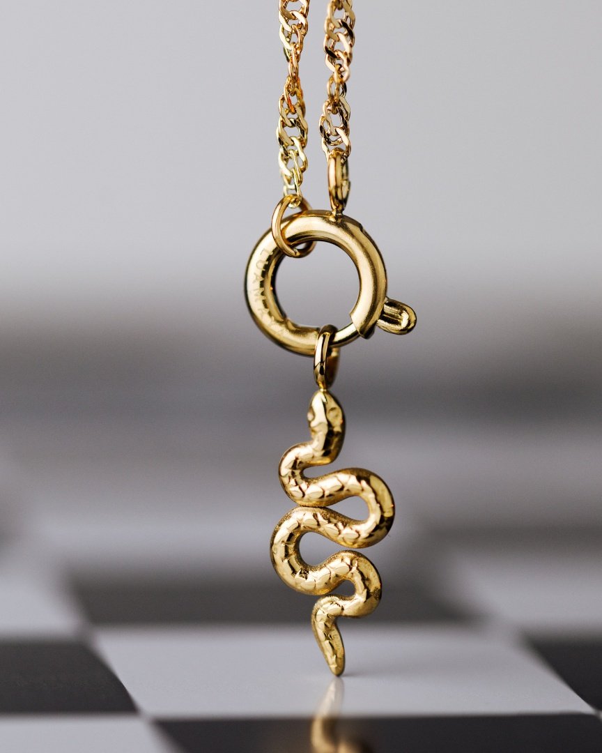 Serpent Singapore Chain Necklace Set gold