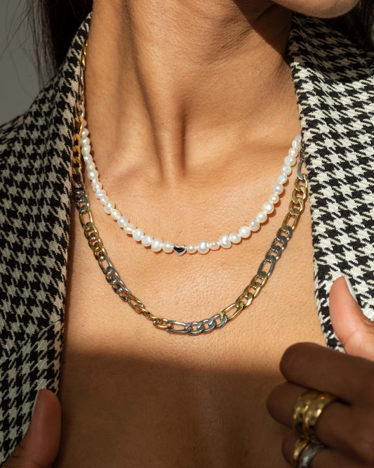 Retro Love Pearl Necklace Silver