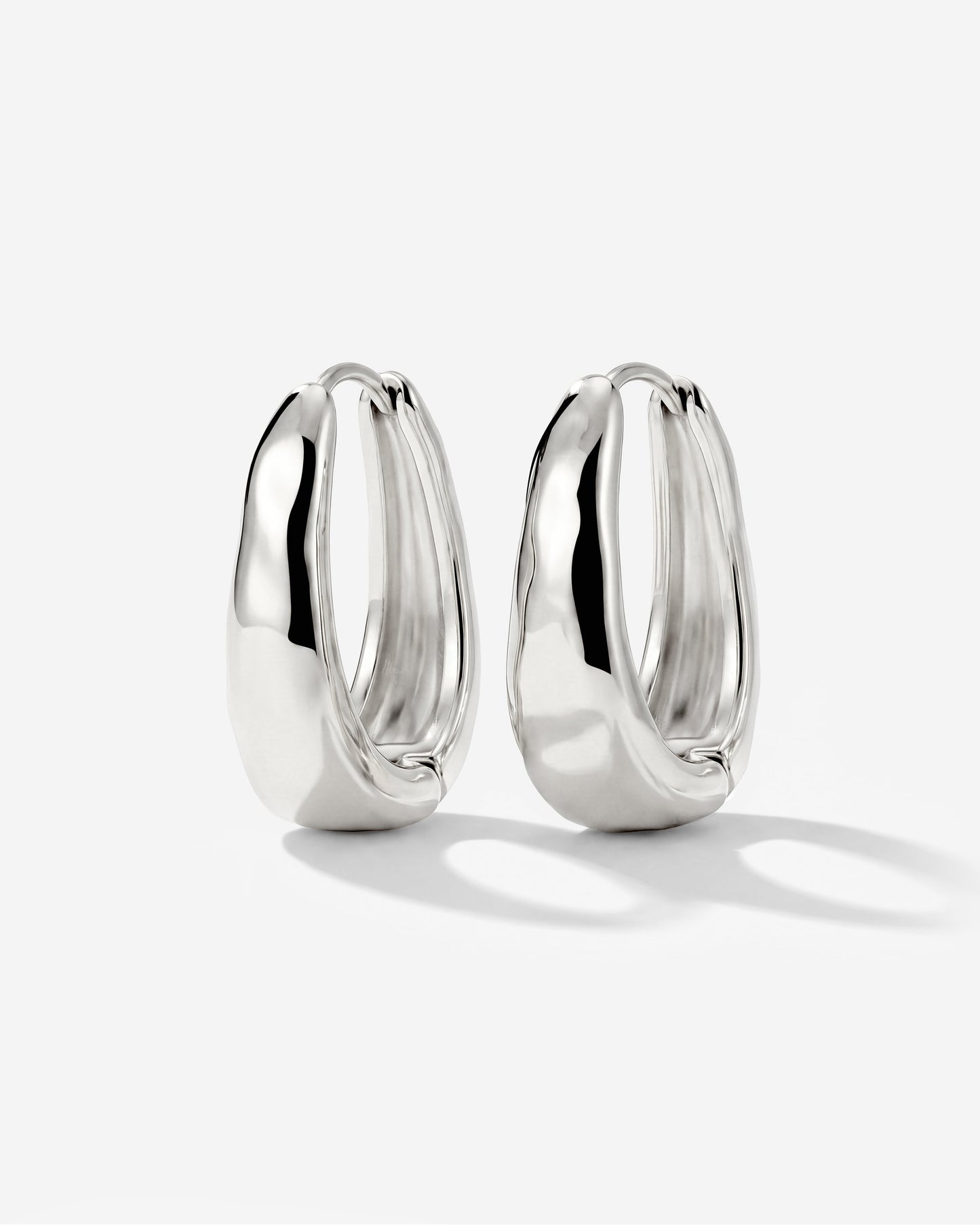 [[Color:Silver]]