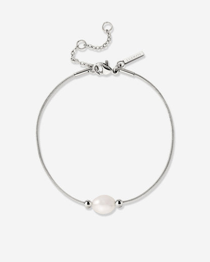 Minimalist Pearl Bracelet Silver