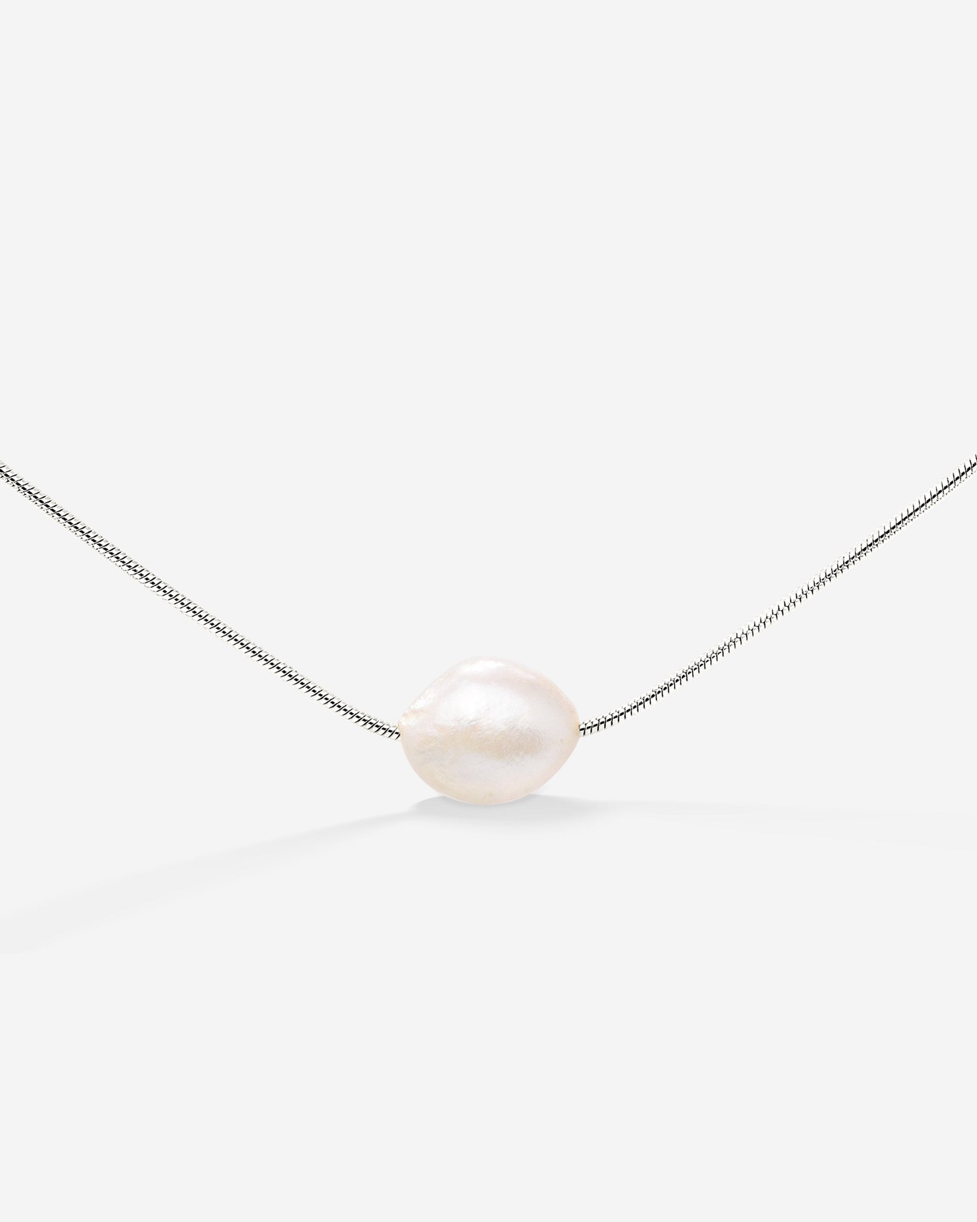 Minimalist Pearl Choker Silver