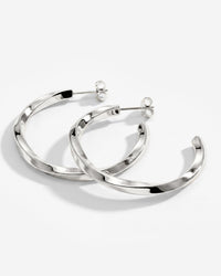 [[Color:Silver]]