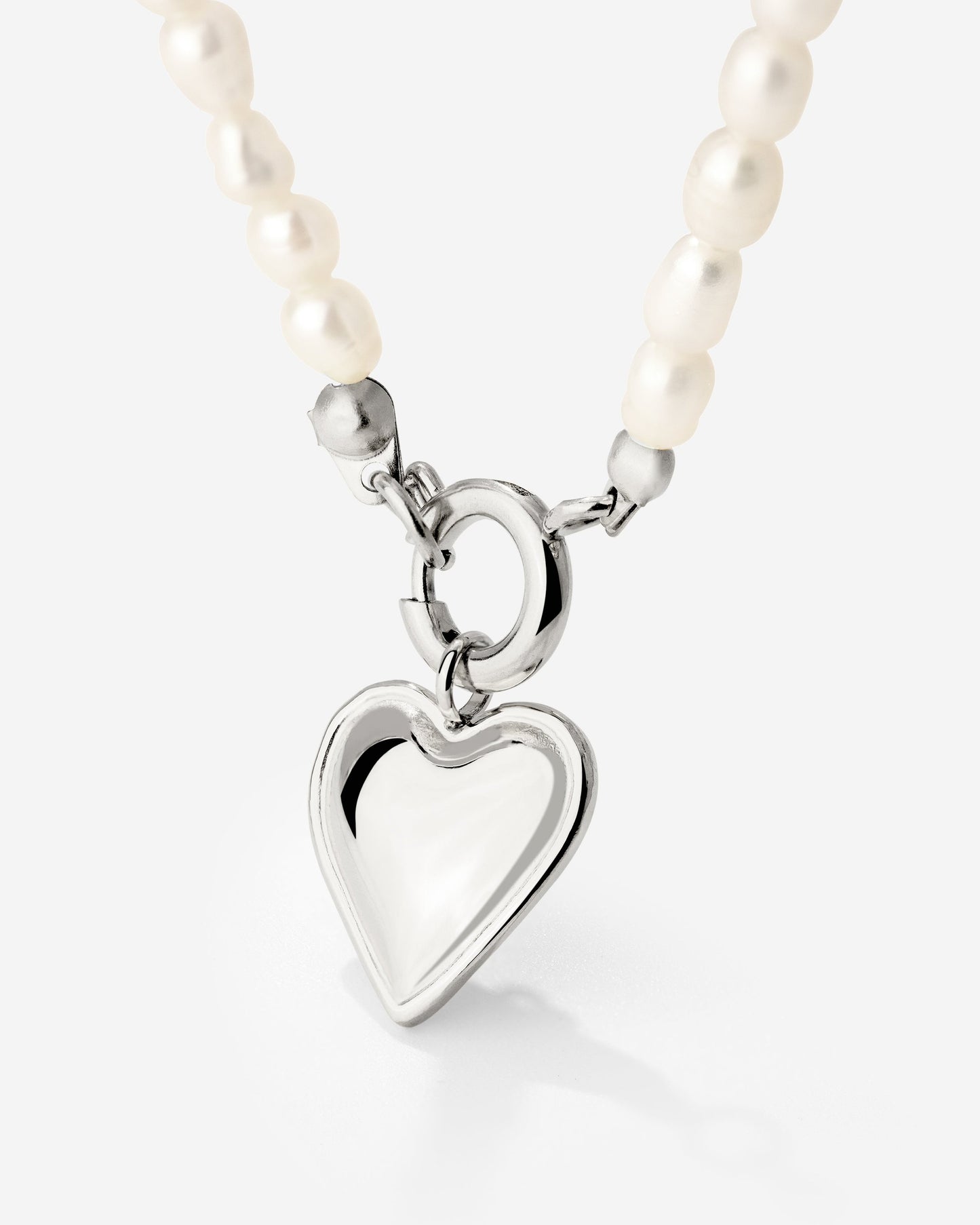 [[Color:Silver]]